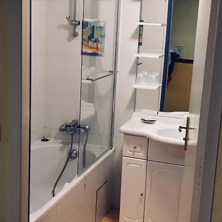 Chez Michel Oda ve Kahvaltı 3*