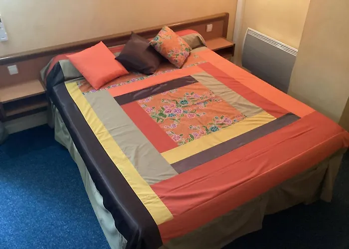 Alojamento de Acomodação e Pequeno-almoço Chez Michel